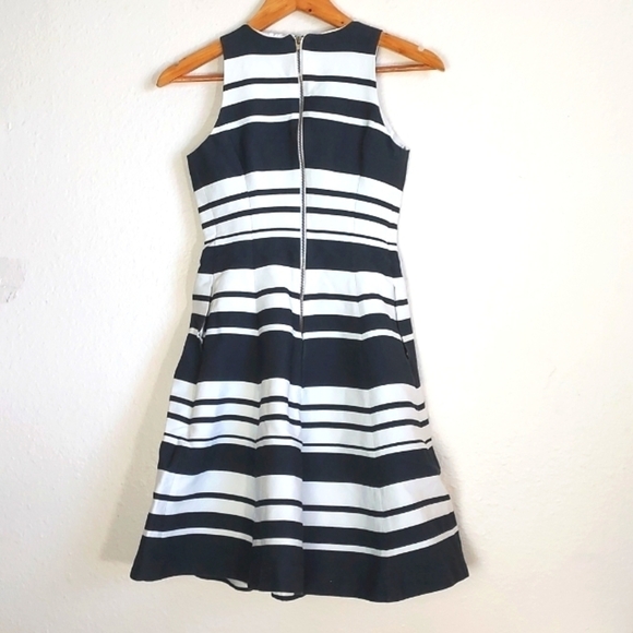 Kate Spade Women's Cape Stripe Cocktail Dress Black White Stripe Size 0 - Picture 7 of 16